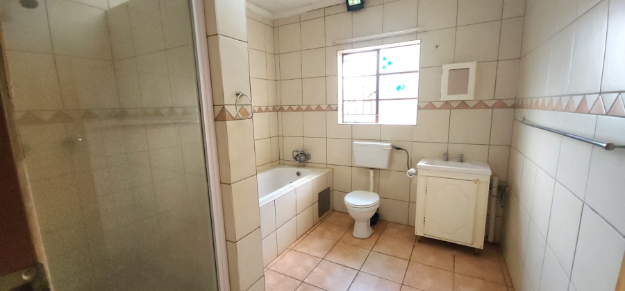 7 Bedroom Property for Sale in Mamogaleskraal AH North West